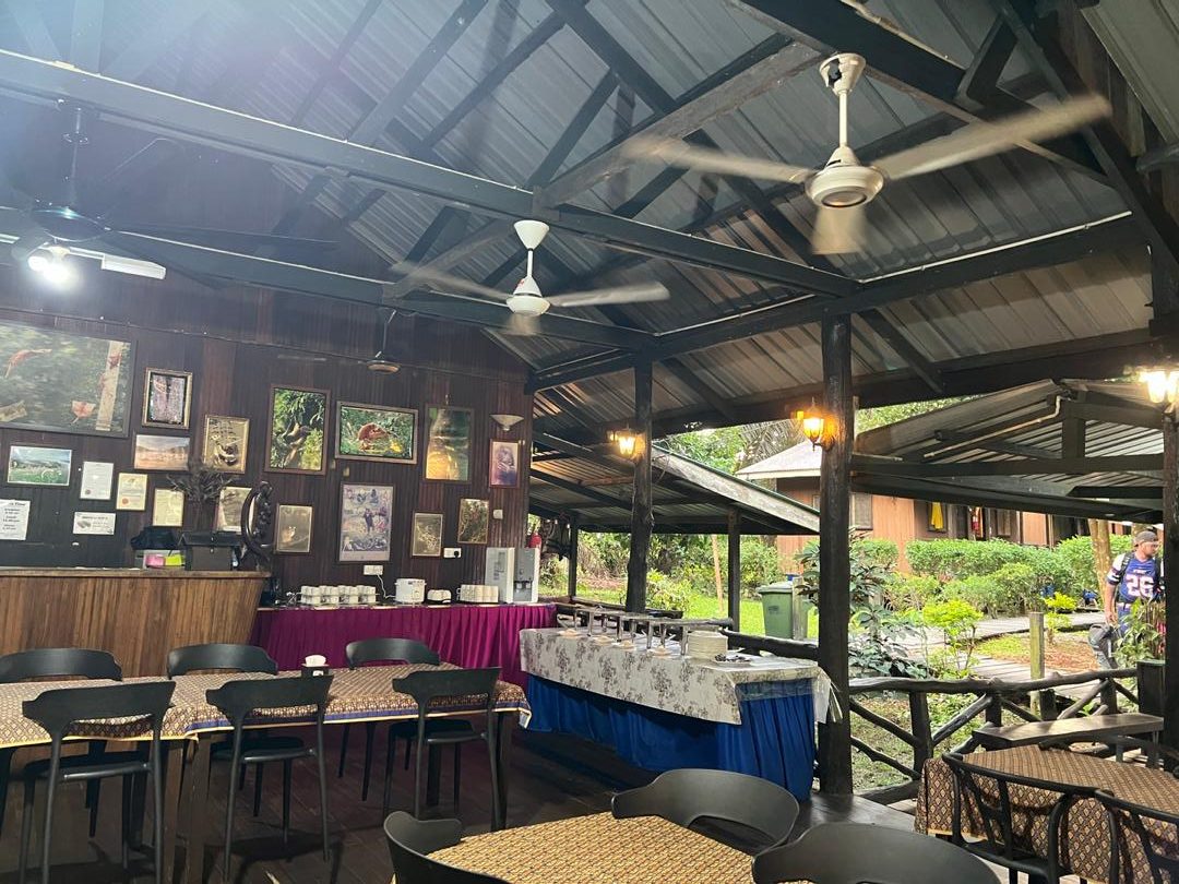 Restaurant & Dining